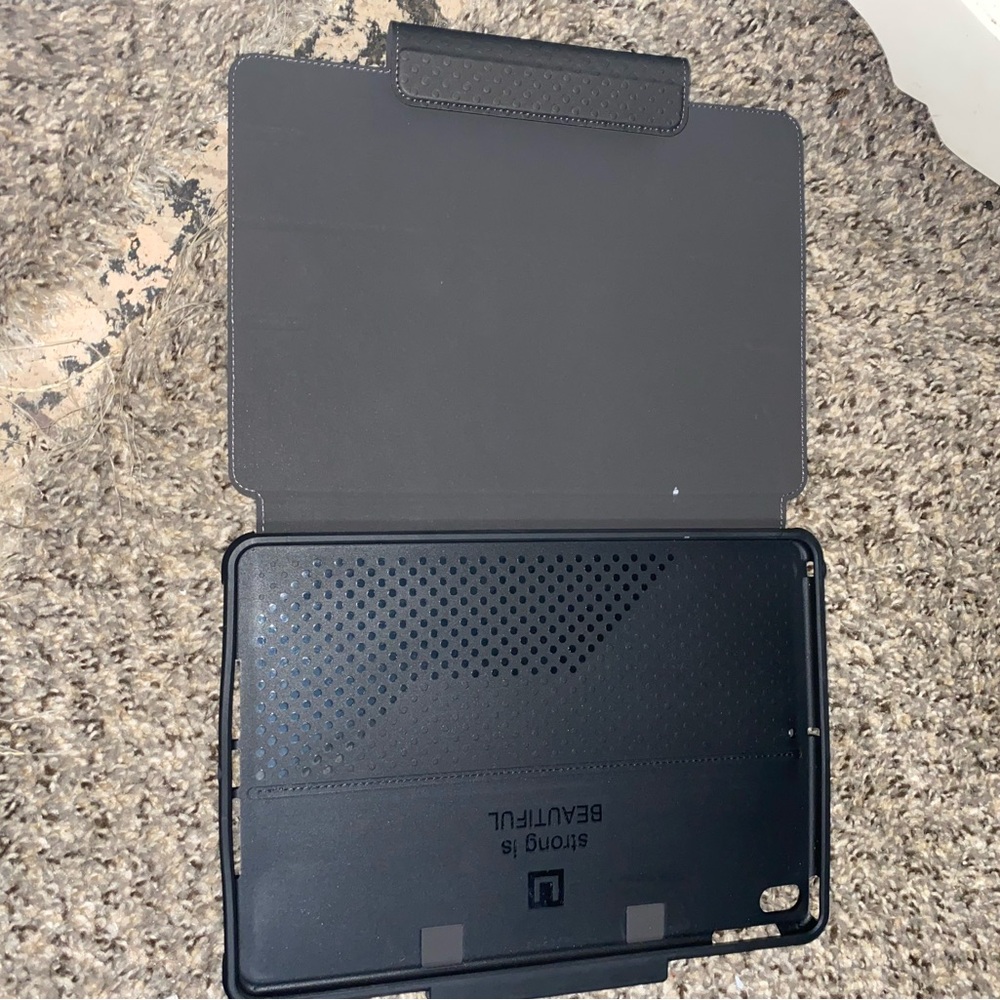 Black Tablet Case 10.9 inch